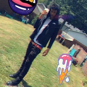 Meet your Posher, Devonte